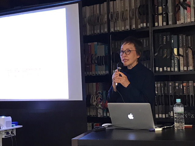 講師の細井まさこさん