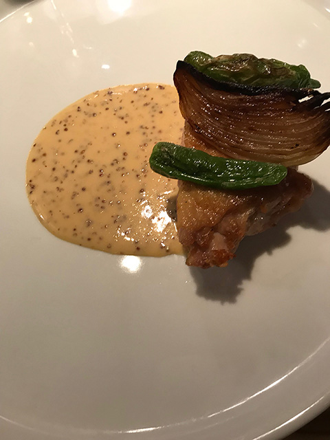 お料理/物語を感じさせる美しい一皿。前菜、メイン、デザートまでうっとりする美味しさです。 お料理/物語を感じさせる美しい一皿。前菜、メイン、デザートまでうっとりする美味しさです。