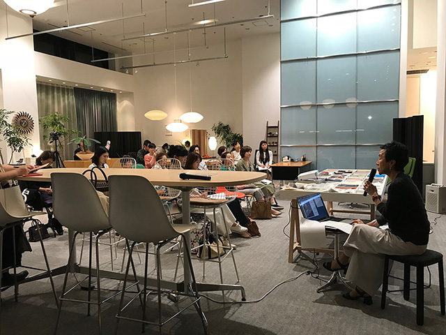 会場の様子_真剣に聞き入る受講者達 会場の様子_真剣に聞き入る受講者達